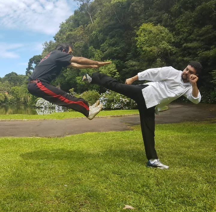 Treino de Wing Chun - Shifu instructing students